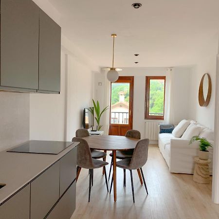 ACOGEDOR APARTAMENTO CON TERRAZA Y PARKING Publico EN COMILLAS Comillas Exterior foto
