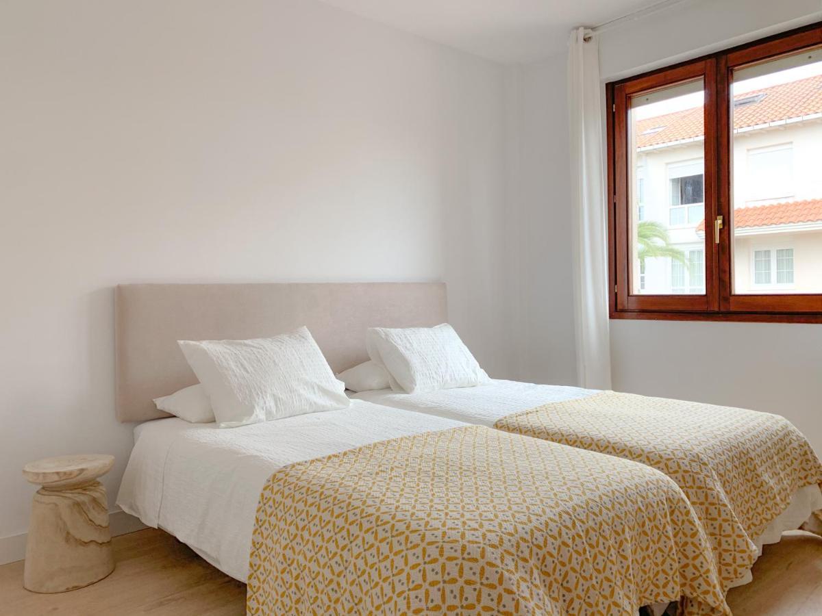 ACOGEDOR APARTAMENTO CON TERRAZA Y PARKING Publico EN COMILLAS Comillas Exterior foto